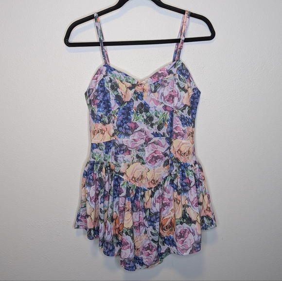 Goodnight Macaroon Pants - NWT Medium Goodnight Macaroon Floral Hi-Lo Romper